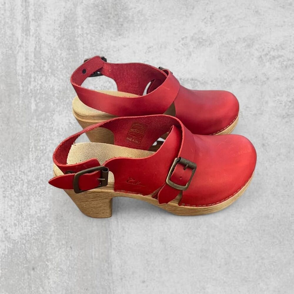 Calou Stockholm Astrid Red Leather Clogs Slingback Double Buckle Size 39 / 8.5
